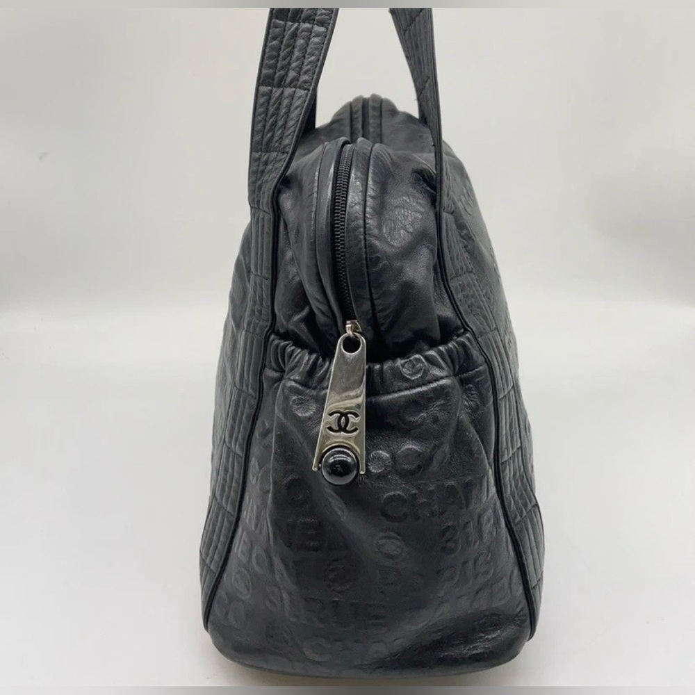 Chanel Black Calfskin Rue Cambon Embossed Unlimited Shoulder Bag - Picture 4 of 14